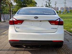 Voitures d'<span class=keywords><strong>occasion</strong></span> <span class=keywords><strong>Kia</strong></span> K3 2016 1.6L <span class=keywords><strong>automatique</strong></span> berline d'<span class=keywords><strong>occasion</strong></span> 4 portes essence 5 places pneus R16 boîte de vitesses <span class=keywords><strong>automatique</strong></span> à commande manuelle conduite à gauche - Product Image 6