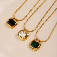 Collier hypoallergénique en or 18 carats plaqué PVD, chaîne serpent ronde, grand pendentif rectangulaire rond serti de pierres CZ colorées