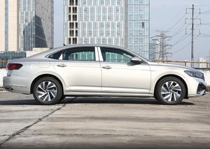 Vendita calda <span class=keywords><strong>Passat</strong></span> PHEV usato V W <span class=keywords><strong>Passat</strong></span> 330/380TSI Made in China quattro ruote motrici 4 porte 5 posti berlina usate per la vendita - Product Image 2