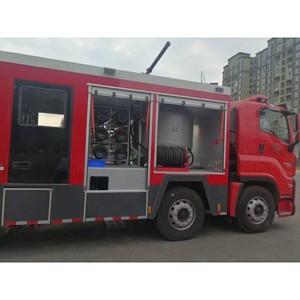 Camion de pompiers Isuzu GIGA 8x4, camion de sauvetage, camion de lutte contre l'incendie à eau, camion de lutte contre l'incendie à poudre sèche - Product Image 3