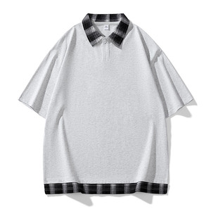 เสื้อยืดโอเวอร์ไซส์สีน้ำเงินกรมท่าสำหรับผู้ชาย แต่งขอบลายสก็อตสีเหลือง แขนสั้น สไตล์ลำลอง ผ้าถัก 100% คอตตอน ดีไซน์คอกลม - Product Image 4