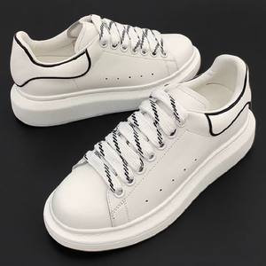 Zapatos Deportivos Casuales Unisex MQ de Alta Calidad con Suela Gruesa, Zapatos Deportivos de Moda de Caña Baja, Zapatos Casuales Mc Originales de Lujo - Product Image 1