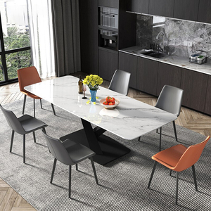 Table à manger de luxe moderne sur mesure en dalle de roche de 12 mm avec cadre en métal et design d'angle arrondi pour salle à manger - Product Image 1
