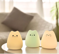 Lampe en silicone en forme de chaton mignon, colorée, changeant de couleur, lumière douce de chevet, alimentée par piles, veilleuse