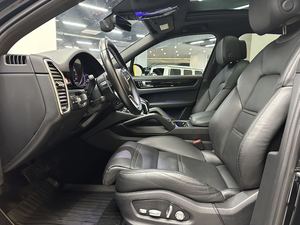<strong>PorscheCayenne</strong> - Product Image 5