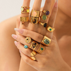 مجموعة خواتم كيتي من الأحجار الطبيعية المختلطة مطلية بالذهب عيار 18 قيراط مقاومة للصدأ بتصميم عتيق - Product Image 2