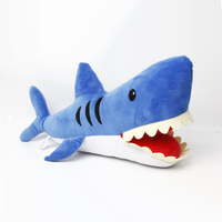 Vente en gros de poupée en peluche de forme douce irrégulière personnalisée avec dessin animé mignon pour enfants jouet requin animal