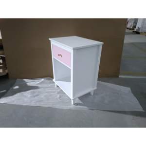 Mesita de noche de madera maciza DB 26,77 ''H Diseño moderno con un cajón y un estante para niños Adultos Dormitorio o gimnasio en color rosa - Product Image 1