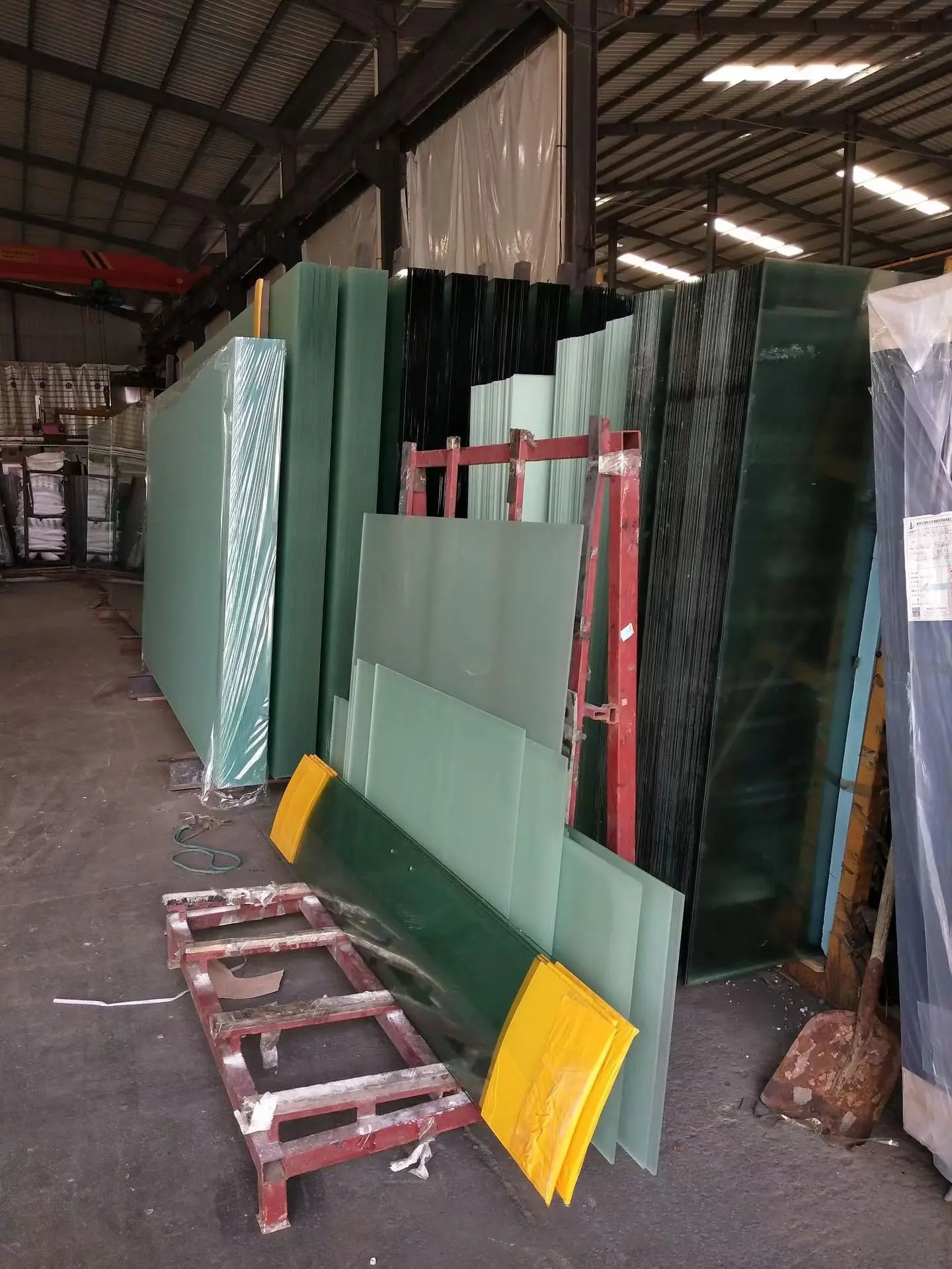 Ce Certificate 4-19mm Cut To Size Tempered Glass Factory In China