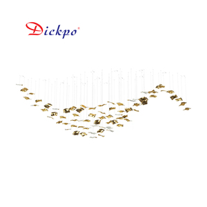 2024 nuovi prodotti Design semplice lampadario bianco e oro foglia d'acero luce pendente per soggiorno - Product Image 2