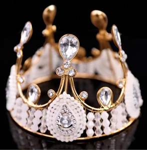 ท็อปเปอร์เค้กรูปมงกุฎอะคริลิคสีดำสุดหรูสำหรับตกแต่งงานปาร์ตี้ผู้ชาย - Product Image 1