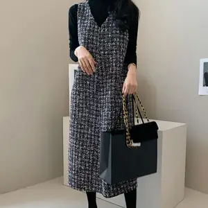 Оптовая продажа 2022 корейский шикарный осенний винтажный Небольшой аромат V-образный вырез Блестки Дизайн свободное повседневное твидовое платье без рукавов