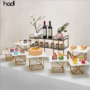 Hochzeits dekorationen Tisch Riser Luxus Food Display Riser Full Set Gold Edelstahl Catering Stand für Food Display