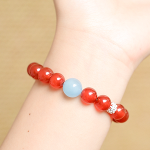 Bracelet en cristal pour femme, bijoux de luxe de niche, bracelet en cristal rouge, cadeau de l'année animale haut de gamme. - Product Image 4