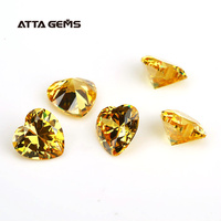 Pierres synthétiques en zircone cubique de forme cœur jaune doré de 3x3 mm à 8x8 mm