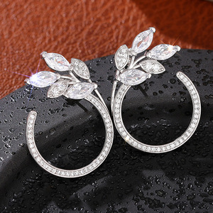 Orecchini a Cerchio con Motivo a Spiga di Grano per Donne, Design Elegante e Delicato, Gioielli alla Moda - Product Image 1