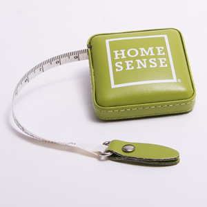 Mini cinta métrica de 1500 mm con hoja de plástico, retorno automático, cinta métrica para costura con estuche de cuero PU para manualidades y sastrería. - Product Image 2