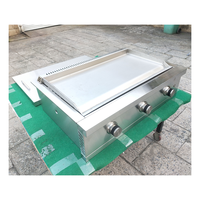 Matériel de restauration : Mini gril de table à gaz en acier inoxydable avec plaque de cuisson plate, 3x13600 BTU, surface de cuisson de 520 pouces carrées, Pulse