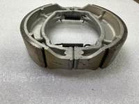 Fabricants de sabots de frein de moto haute performance de pièces de moteur de moto pour Moto Bajaj Inde