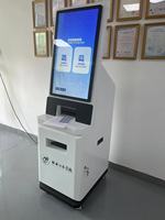 Scanner de passeport en libre service Machine d'impression de carte d'embarquement Kiosque debout au sol SDK écran tactile capacitif 80mm thermique