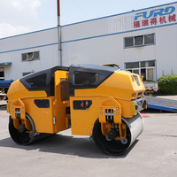 Mini-rouleau compacteur hydraulique complet 1300 kg, moteur diesel EPA Euro 5, commande à distance, direction articulée