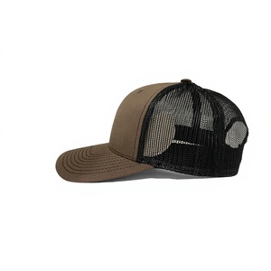 Gorra Trucker de 6 Paneles con Malla Trasera Negra, Logotipo Modificado, Producción en Fábrica de Vietnam, Deportiva, de Alta Calidad y Moda para Adultos - Product Image 3