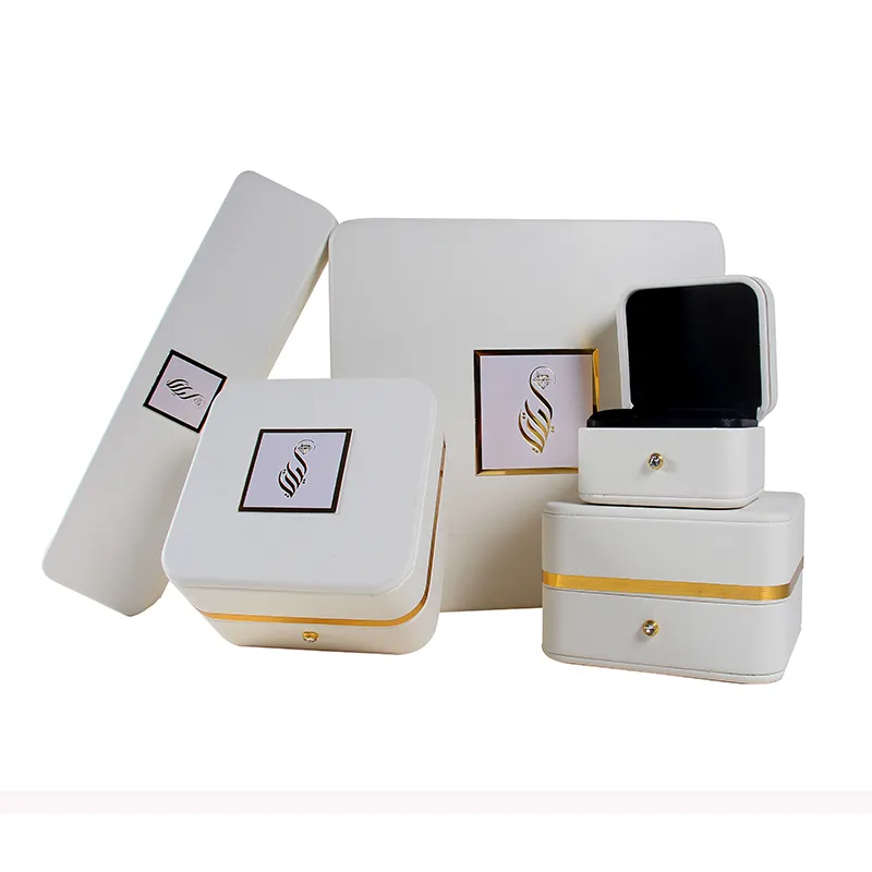 FSD pabrik Cina Harga murah kotak hadiah kulit warna putih kemasan kotak perhiasan gelang kalung cincin pernikahan