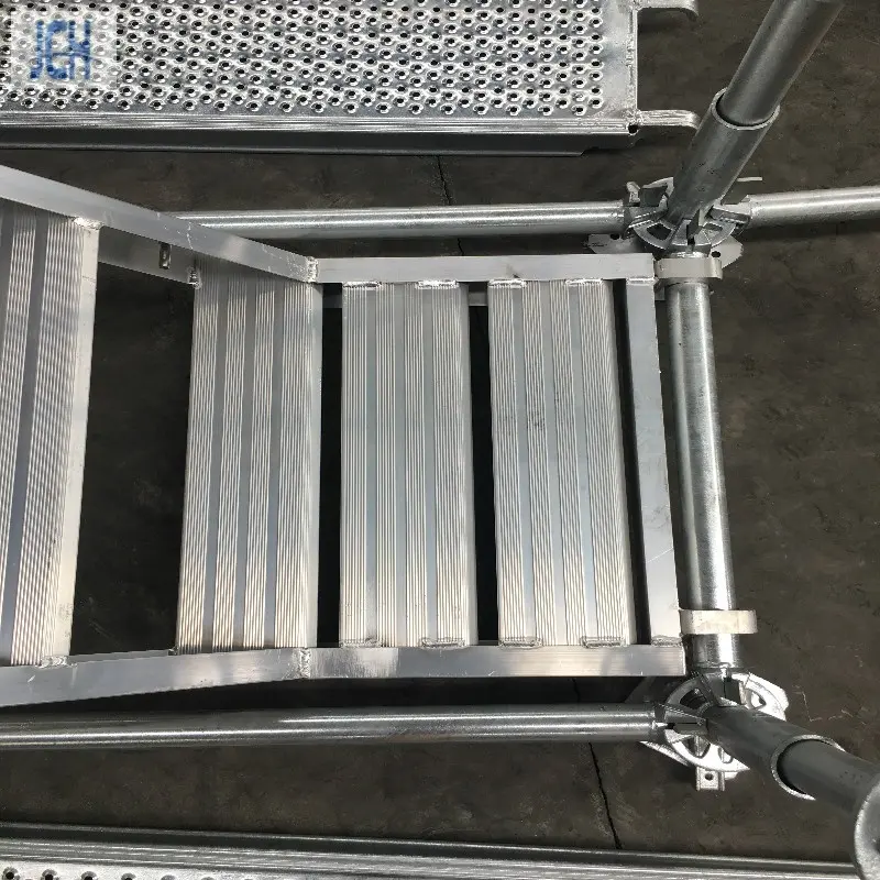 Peças dobráveis camadas escada de alumínio