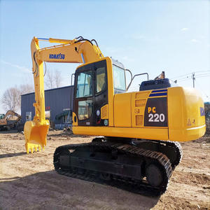 Excavatrice hydraulique sur chenilles Komatsu PC220-8 d'occasion, 22 tonnes, bon état, modèle 2022, moteur inclus, 1000 heures de fonctionnement - Product Image 1