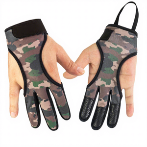 Gant de tir à l'arc sur mesure camouflage à 3 doigts, en cuir antidérapant avec pointes renforcées pour la protection du doigt et de la corde de l'arc - Product Image 2