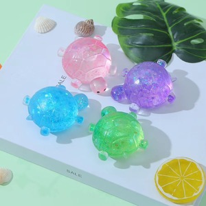 Jouet Squishy en TPR Maltose en forme de petite tortue de dessin animé, 7,5 cm, Kawaii, doux, à remontée lente, à presser, animal mignon, décoration de bureau anti-stress, cadeau - Product Image 3