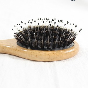Petite <span class=keywords><strong>brosse</strong></span> à cheveux <span class=keywords><strong>en</strong></span> poils <span class=keywords><strong>de</strong></span> <span class=keywords><strong>sanglier</strong></span> compacte et portable avec logo personnalisé peigne à cheveux <span class=keywords><strong>de</strong></span> voyage <span class=keywords><strong>en</strong></span> bois pour filles enfants femmes <span class=keywords><strong>meilleur</strong></span> cadeau - Product Image 5