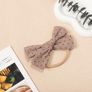Pinces à <span class=keywords><strong>cheveux</strong></span> faites à la main pour enfants Sweet Girl Bows Little Hairpin Barrettes avec broderie en tissu Accessoires de <span class=keywords><strong>cheveux</strong></span> pour enfants - Product Image 5