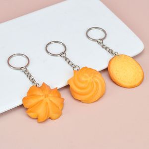 Breloques alimentaires en résine en forme de grands biscuits, design gourmand, pour porte-clés - Product Image 4