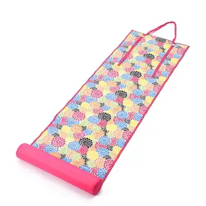 Tapis de plage imperméable pliable et léger en polyester 210t pour le camping en plein air, la randonnée et les voyages