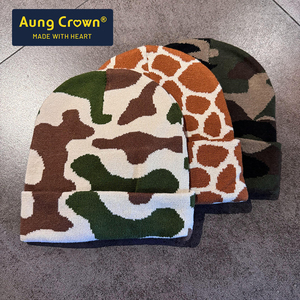 Bonnet tricoté à revers motif camouflage animalier, en gros, en stock, avec logo personnalisé, OEM, pour l'extérieur, accessoire de mode, direct usine - Product Image 2
