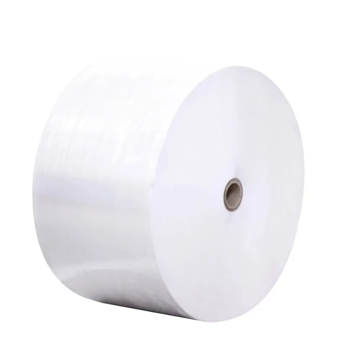 Rouleau d'étiquette adhésive en papier synthétique PP brillant/mat à jet d'encre direct d'usine pour étiqueteuse dans le monde entier