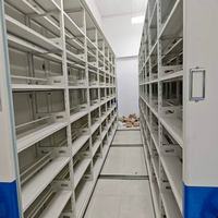 Compacteur d'archives mobile manuel moderne sur mesure, rayonnage de stockage compact à poussée manuelle, étagères en acier réglables pour collections de musées