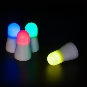 Bougie LED rechargeable avec base inductive et bougie en U - RGBCW, utilisation extérieure/intérieure, plastique, indice de protection IP68 - Product Image 2