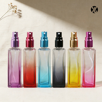 Flacons de parfum carrés en verre vides YM-03 de 20 ml avec pulvérisateur, diffuseur à bâtonnets, impression sérigraphique et étiquette estampée à chaud