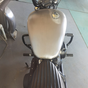 Tanque de Combustible de Gasolina de 24L para Harley Softail <span class=keywords><strong>Street</strong></span> <span class=keywords><strong>Fighter</strong></span> M8, Modelos Posteriores a <span class=keywords><strong>2018</strong></span> - Product Image 5