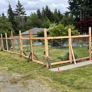 Small Galvanized Wire <strong>Mesh</strong> Roll <strong>Lightweight</strong> Crafting Net for Iron Wire <strong>Mesh</strong> Cage and Raised Garden Beds - Product Image 2