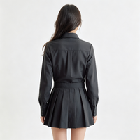 Schwarzes Plissiertes Hemdkleid für Damen Langarm Pintuck-Front Minikleid mit Kragen Elegantes Büro-Outfit für Herbst und Winter