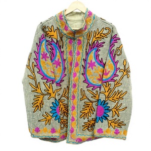 Chaqueta TNT para Mujer con Bordado a Mano ArtandArt, Diseño Exclusivo, Cuello en V, Mangas Largas, 100% Algodón Transpirable, para Invierno - Product Image 1
