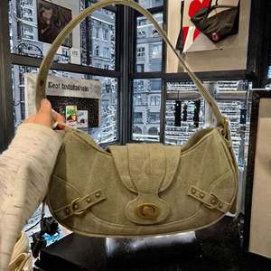 Sacs à main tendance de grande capacité tissés sur mesure, sac à bandoulière en cuir végétalien, sac fourre-tout tissé sous le bras pour femmes - Product Image 3