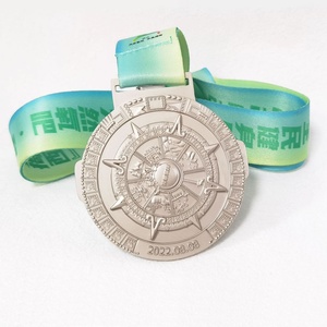 Medallas de Maratón al por Mayor, Fabricantes de Medallas Deportivas de Metal Dorado, Premios de Carrera con Diseños Giratorios, Medallas Personalizadas para Maratón - Product Image 3