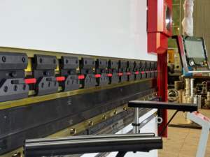 Presse plieuse CNC DADI WE67K pour <span class=keywords><strong>la</strong></span> construction de machines, châssis, tôlerie, pliage de métaux - Product Image 5