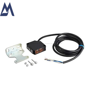 Sản phẩm mới ban đầu <span class=keywords><strong>e3jk</strong></span> loạt cảm biến <span class=keywords><strong>E3JK</strong></span>-RR12-C/<span class=keywords><strong>E3JK</strong></span>-TR11-C/<span class=keywords><strong>E3JK</strong></span>-TR12-C cảm biến quang điện Giao hàng nhanh - Product Image 1