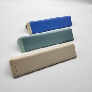 Protection d'angle murale <span class=keywords><strong>en</strong></span> <span class=keywords><strong>PVC</strong></span> et aluminium <span class=keywords><strong>en</strong></span> forme de <span class=keywords><strong>L</strong></span>, moderne, avec des caractéristiques antibactériennes et résistantes à <span class=keywords><strong>l</strong></span>'eau pour une utilisation hospitalière - Product Image 3