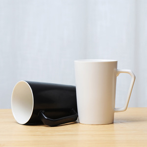 แก้วเซรามิกมินิมอล 12 ออนซ์ ผิวด้าน สำหรับใช้ในสำนักงานทุกวัน ดีไซน์สีพื้น ชิ้นเดียว - Product Image 1